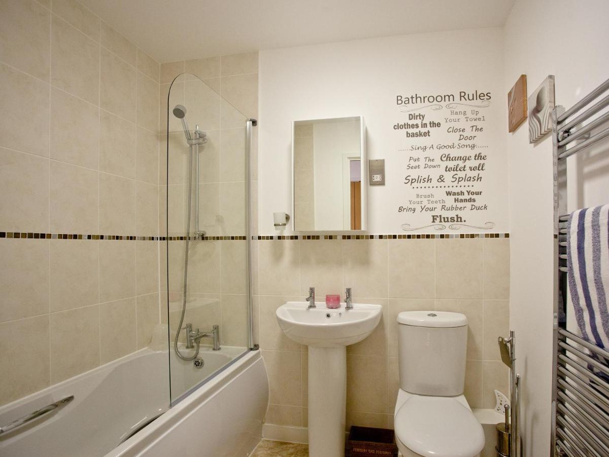 شقة نيوكويي  في 17 Astor Court المظهر الخارجي الصورة